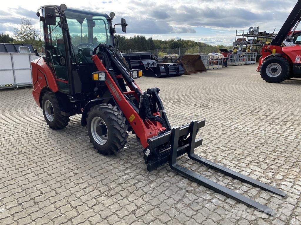 Manitou MLA 3-25H CAB Multi purpose loaders