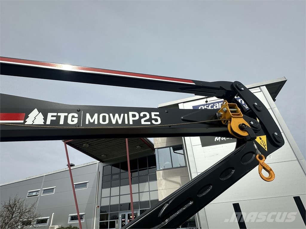 Mowi 650/P25 Forest trailers