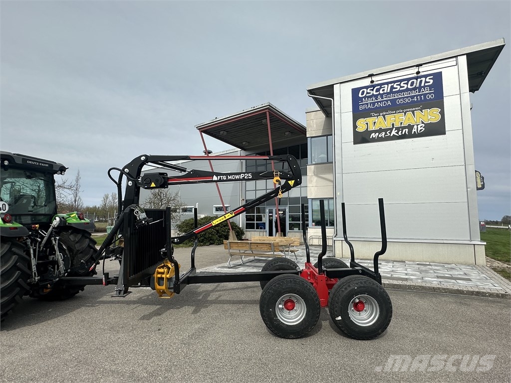 Mowi 650/P25 Forest trailers