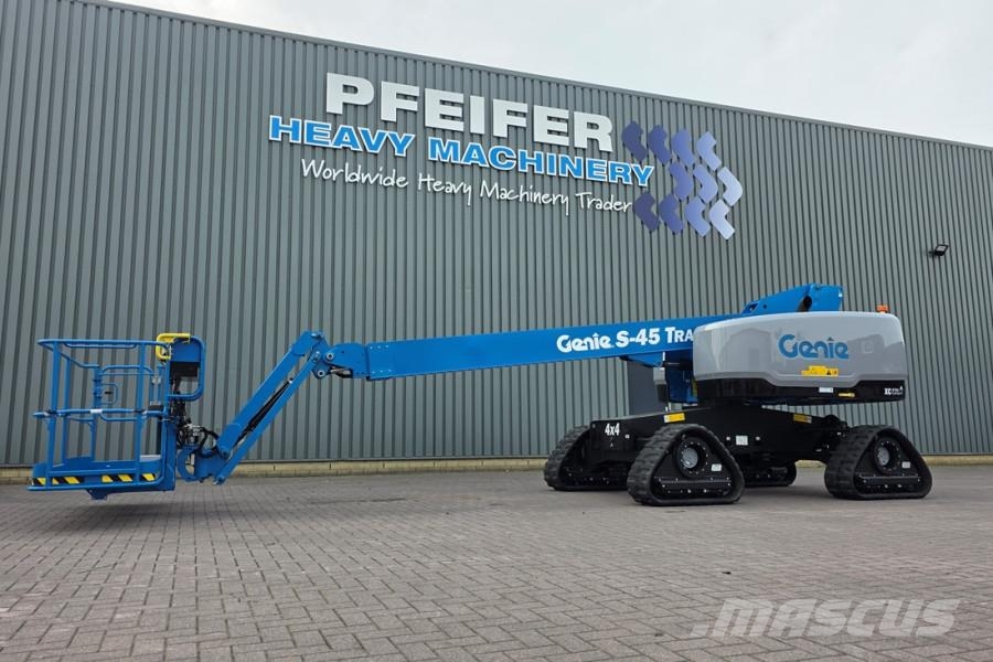 Genie S45XC Trax Valid inspection, *Guarantee! Diesel, 4 Plataformas con brazo de elevación telescópico