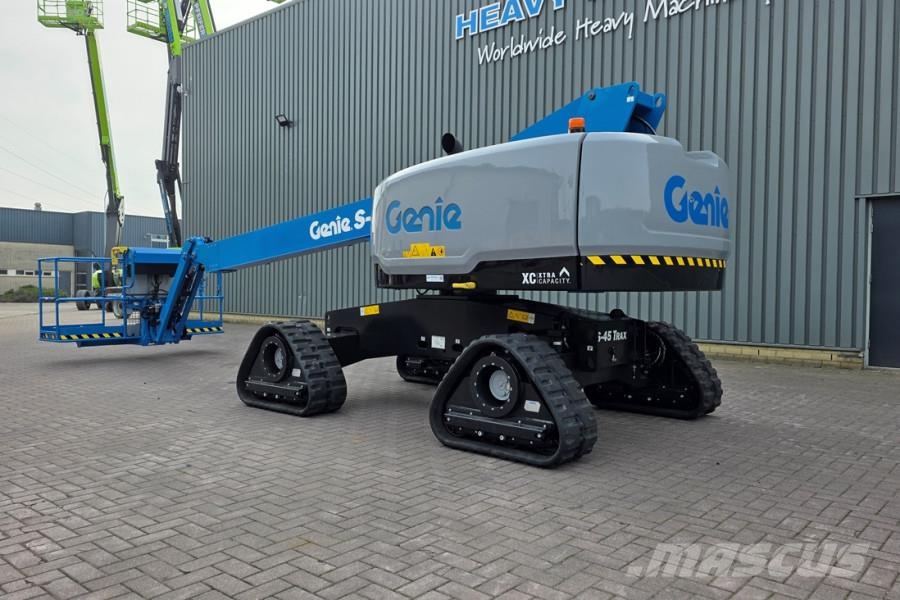 Genie S45XC Trax Valid inspection, *Guarantee! Diesel, 4 Plataformas con brazo de elevación telescópico