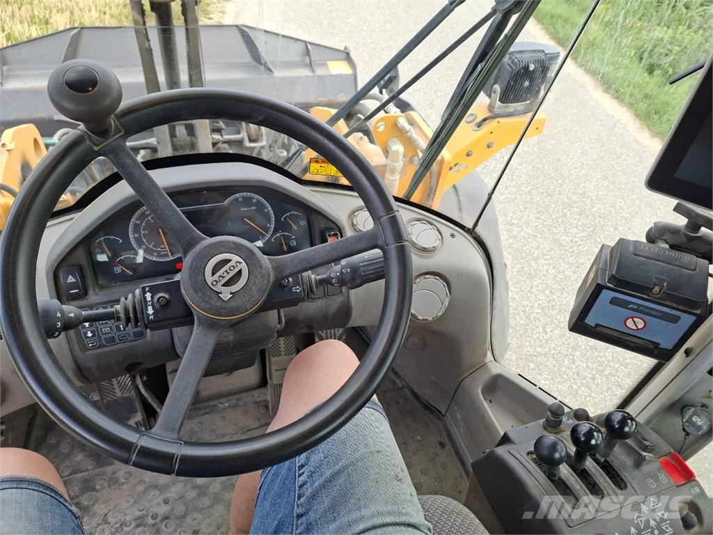 Volvo L90H Chargeuse sur pneus