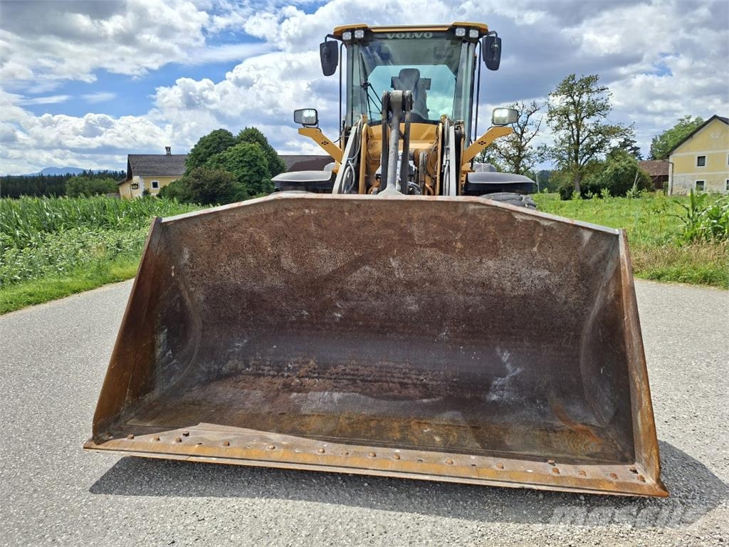 Volvo L90H Chargeuse sur pneus