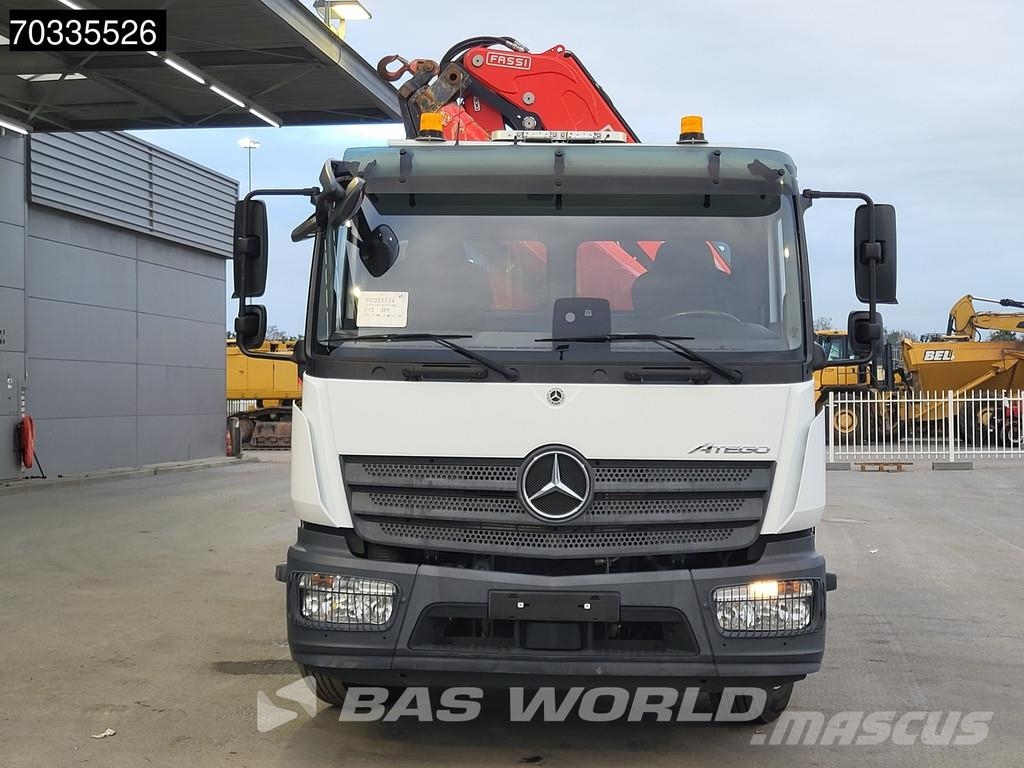 Mercedes-Benz Atego 1623 4X2 16tonner FASSI F135.2.22 E Crane Kr Platte bakwagens
