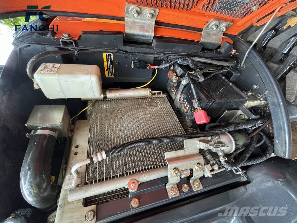 Hitachi ZX 35 U Εκσκαφάκι (διαβολάκι) < 7t