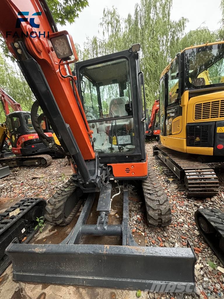 Hitachi ZX 35 U Εκσκαφάκι (διαβολάκι) < 7t