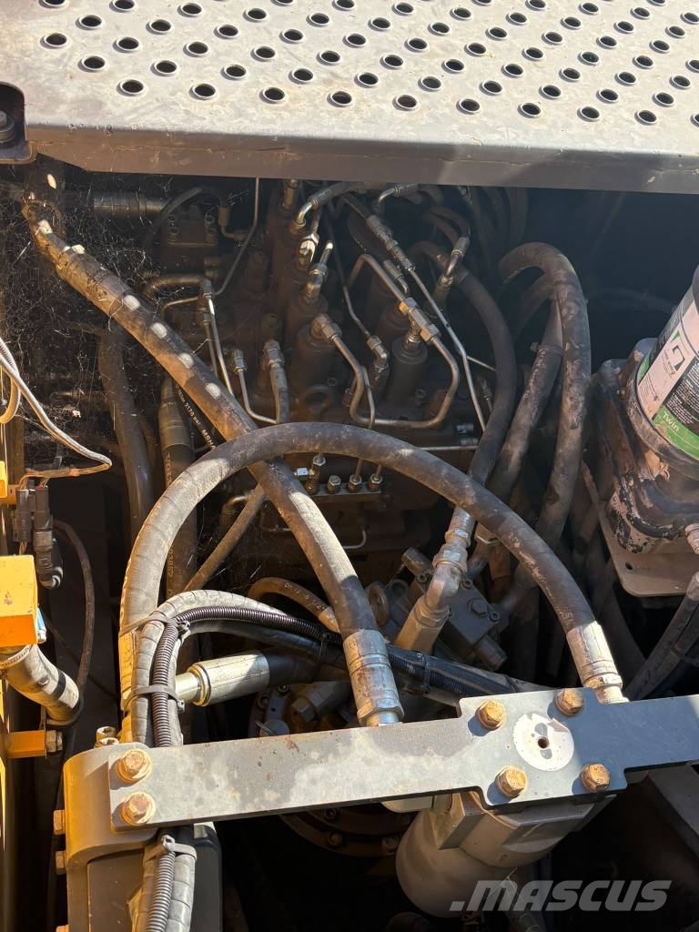 Volvo EC 220 E Bagri goseničarji