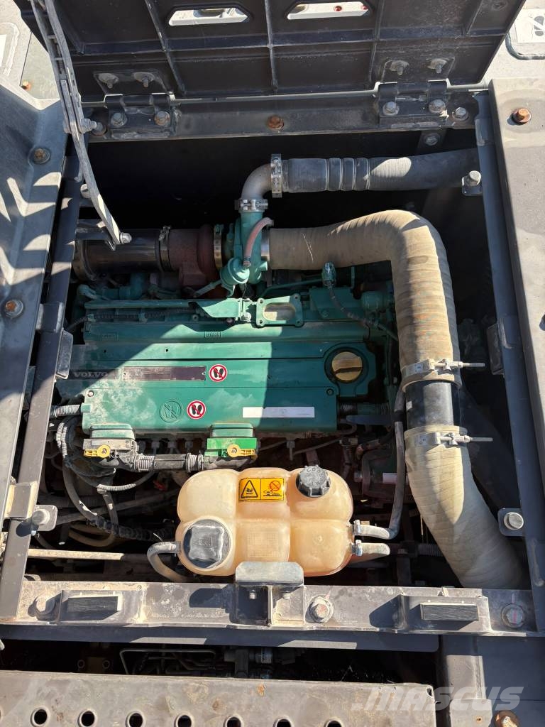 Volvo EC 220 E Bagri goseničarji