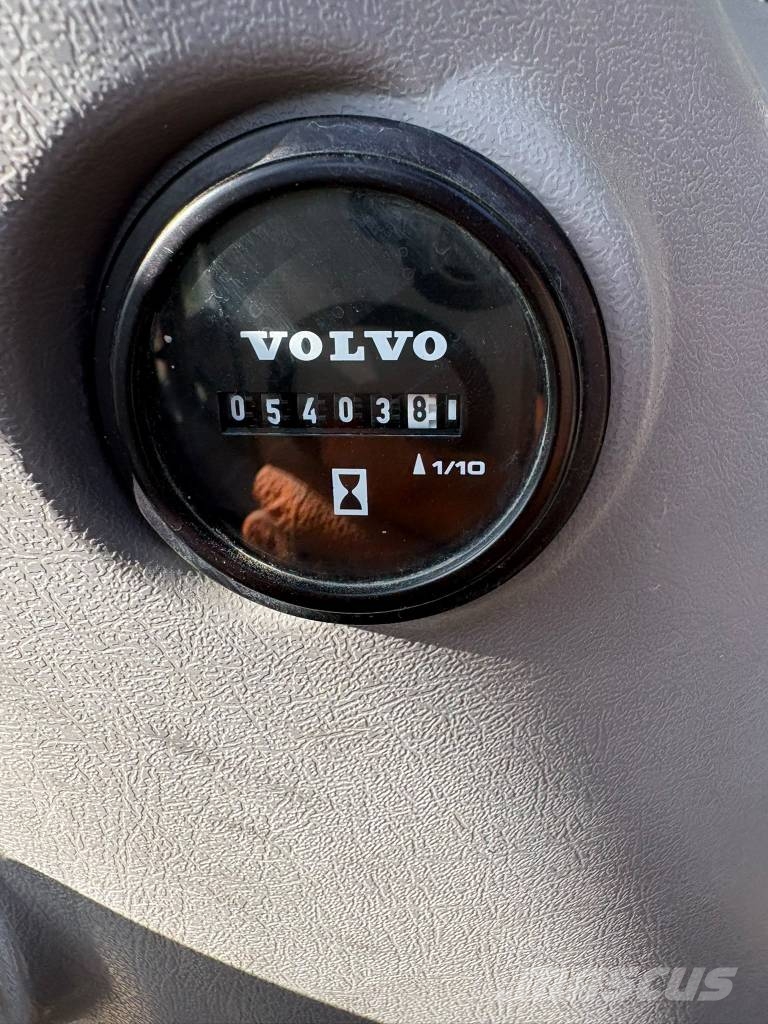 Volvo EC 220 E Bagri goseničarji