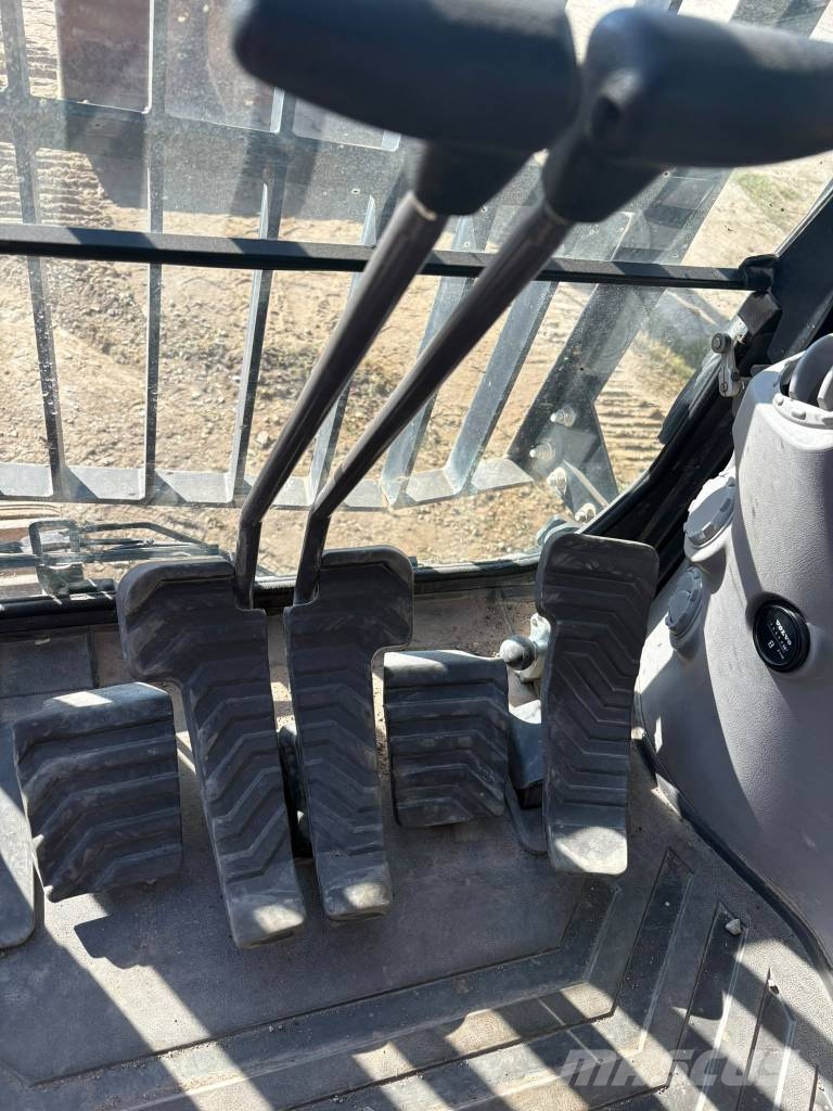 Volvo EC 220 E Bagri goseničarji