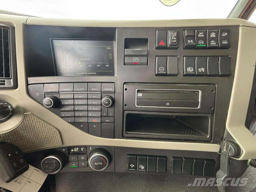 Volvo FM 450 8x4*4 HIAB 192E-5 / BOX L=6157 mm Nosturiautot