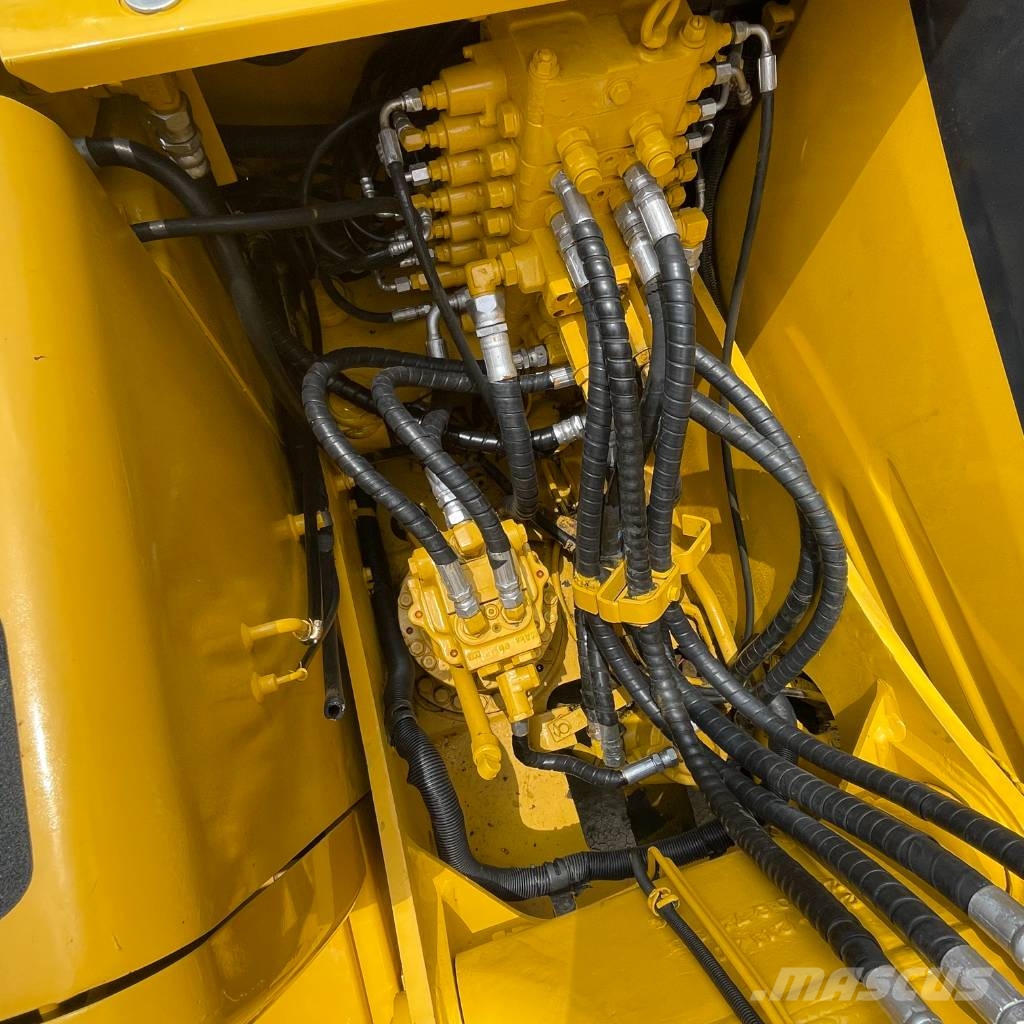 Komatsu PC 110 Midi excavators 7t - 12t