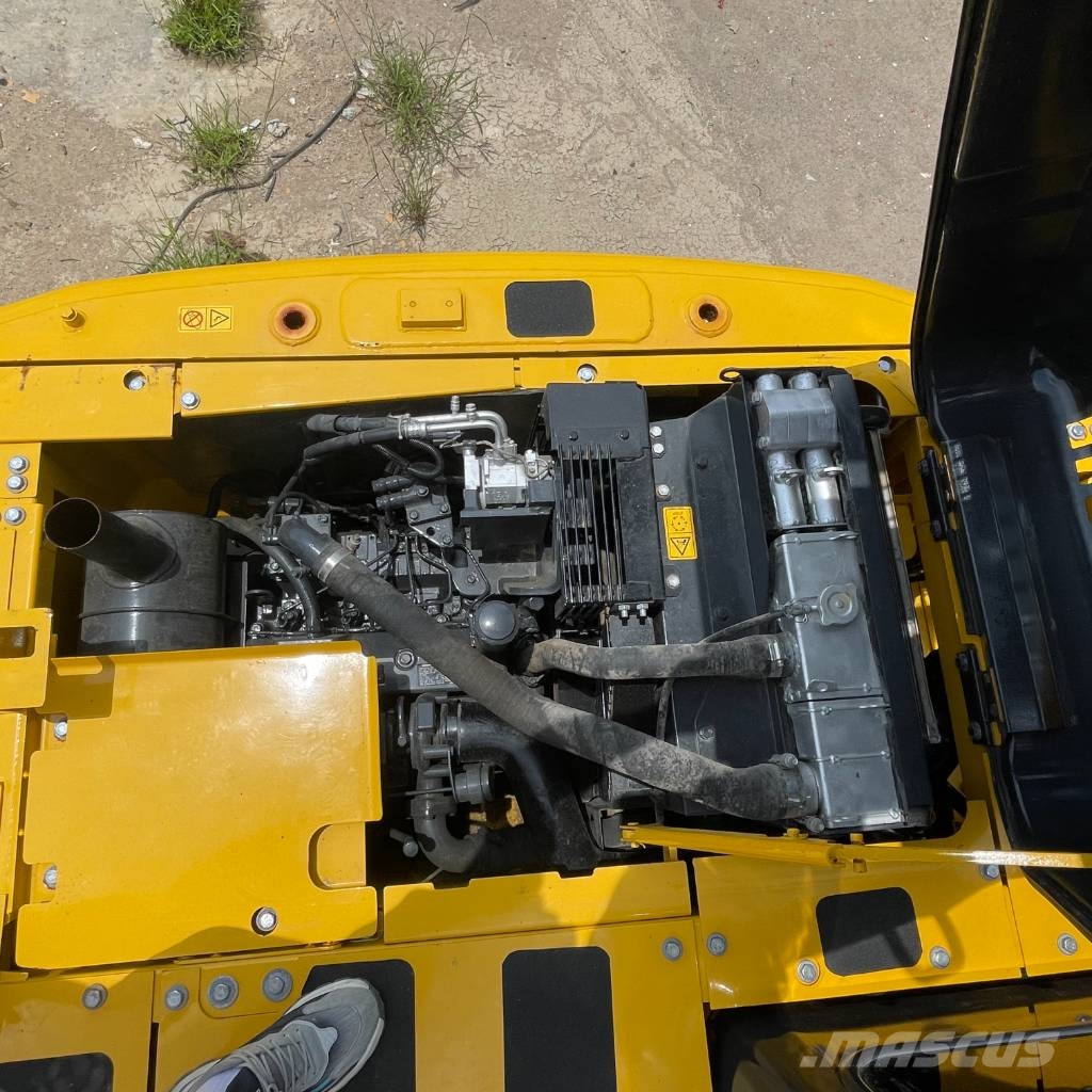 Komatsu PC 110 Midi excavators 7t - 12t