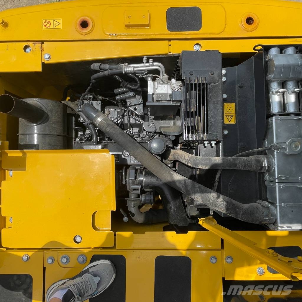 Komatsu PC 110 Midi excavators 7t - 12t
