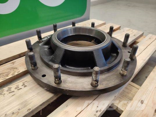 Case IH OPTUM 270 (47489625) wheel hub Däck, hjul och fälgar