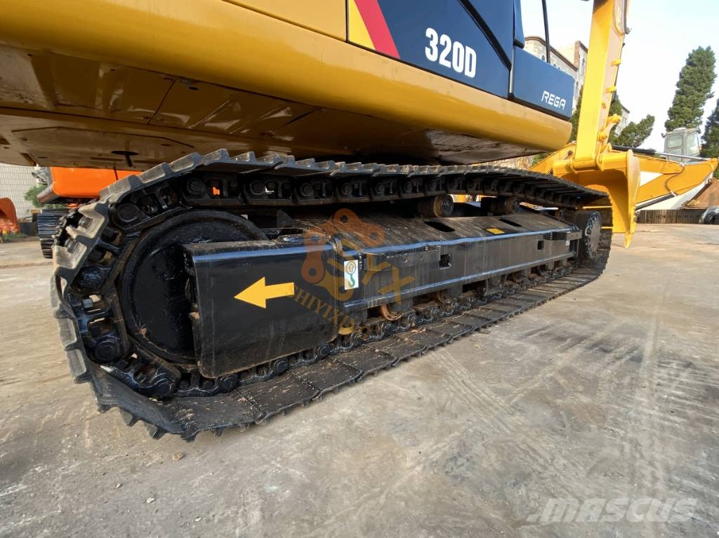 CAT 320 D Vikšriniai ekskavatoriai