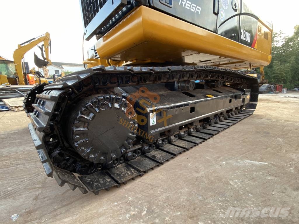CAT 320 D Vikšriniai ekskavatoriai