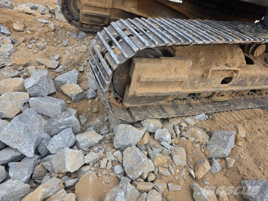 Volvo EC 300 E حفارات زحافة