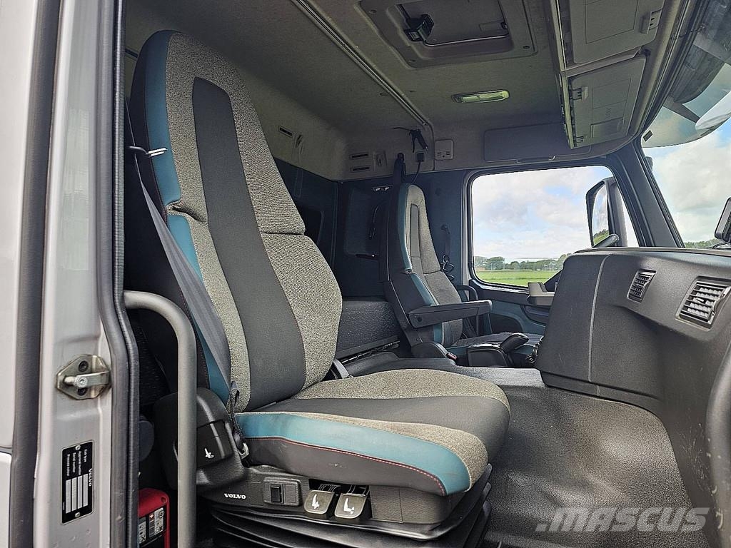 Volvo FM 410 Palfinger PK 34002SH Elhúzható ponyvás