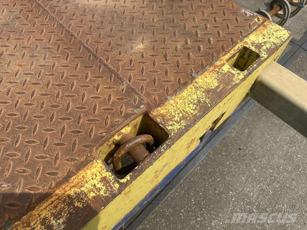 Es-ge 3 SOU-1N , LAST AXLE STEERING, 4M EXTENDABLE + HYP Semirremolques de carga baja