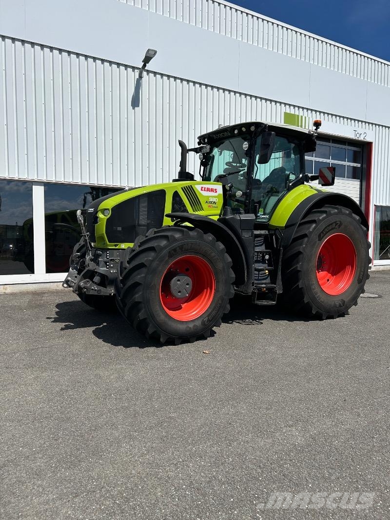 CLAAS Axion 930 Traktoren