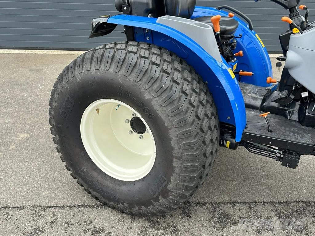 New Holland Boomer 55 Naudoti kompaktiški traktoriai