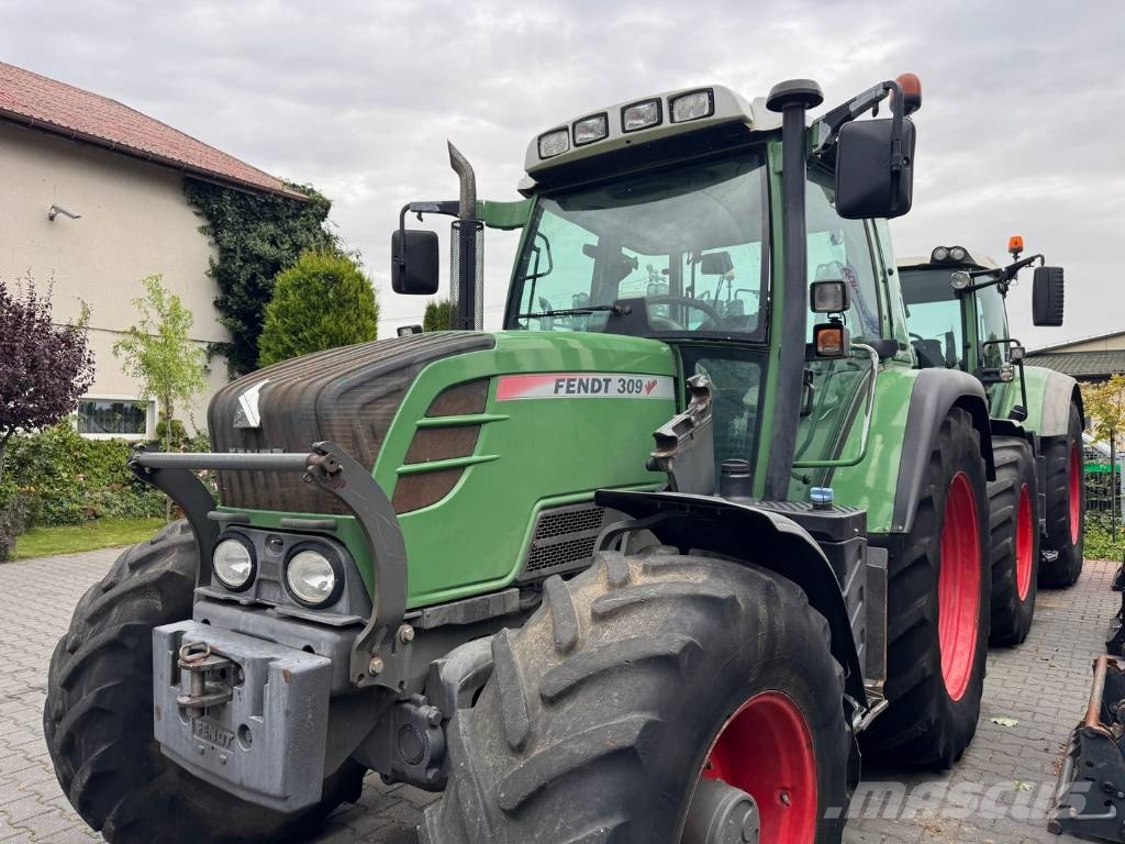 Fendt 309 Vario TMS + MAILLEUX MX T10 Tractoren