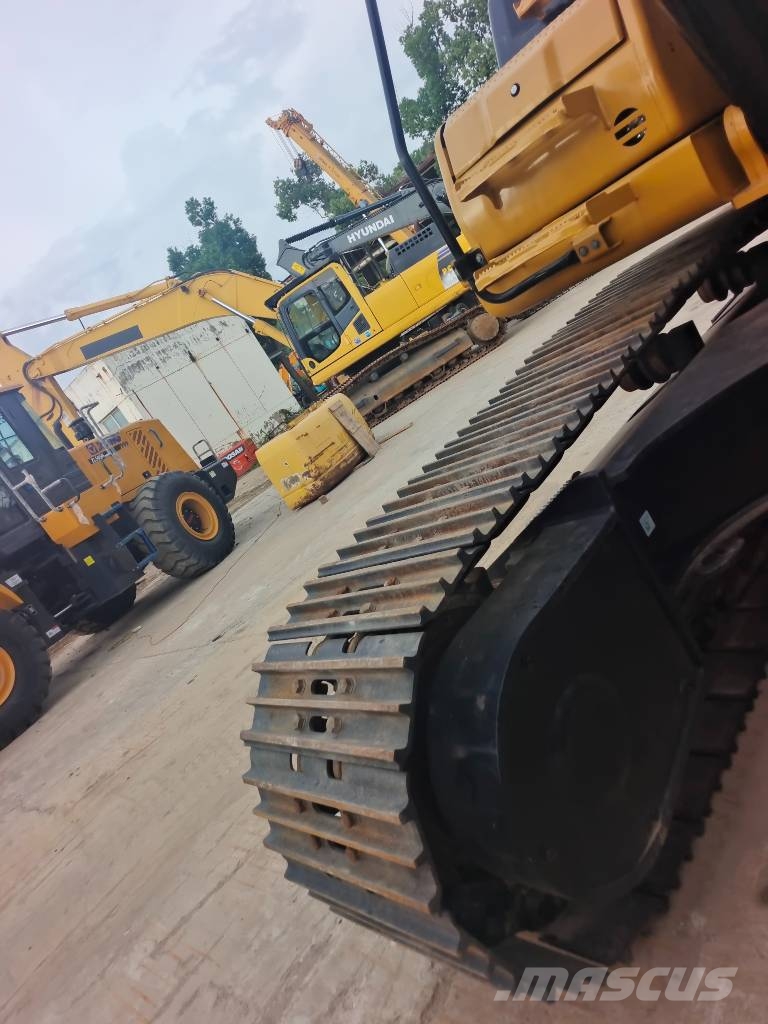 CAT 336  3000 units excavators in stock Vikšriniai ekskavatoriai