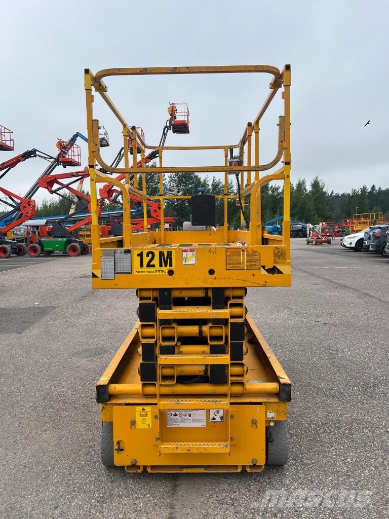 Haulotte Compact 14 Schaarhoogwerkers