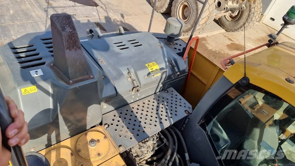 Volvo EC 140 EL Гусеничні екскаватори