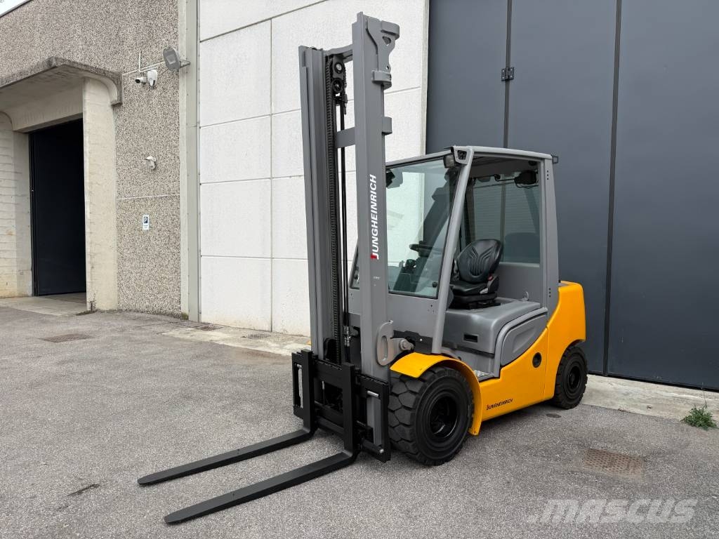 Jungheinrich DFG 430 S 디젤 지게차