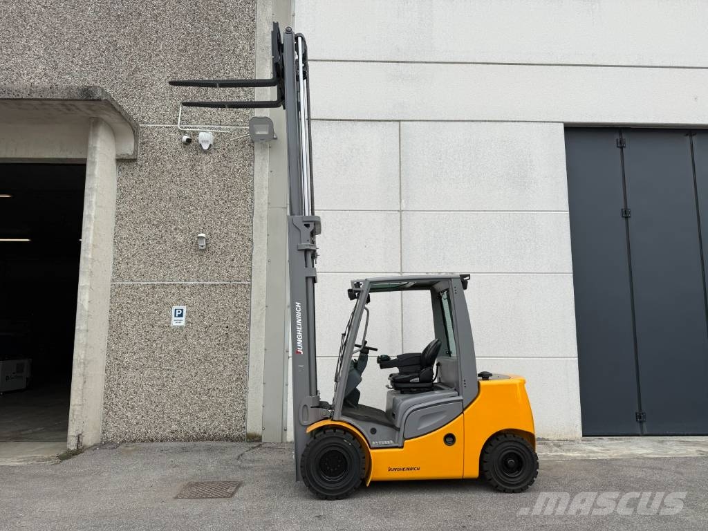 Jungheinrich DFG 430 S 디젤 지게차