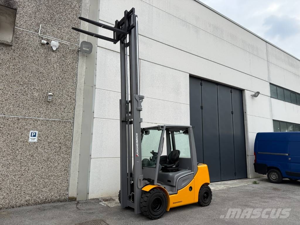 Jungheinrich DFG 430 S 디젤 지게차