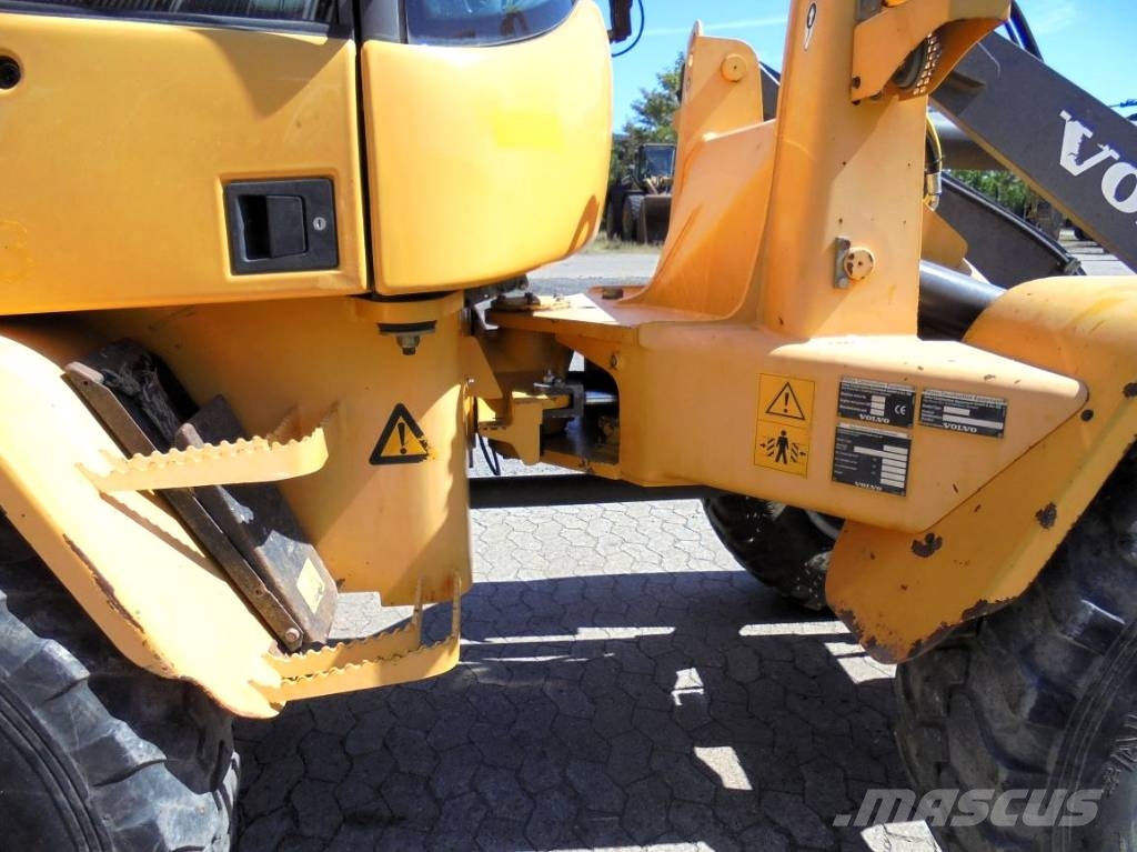 Volvo L 30 B - Z/X Cargadoras sobre ruedas