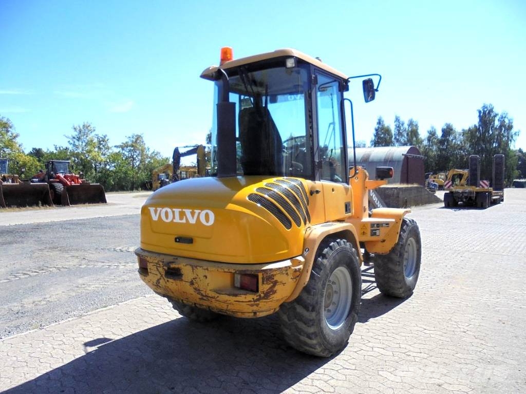 Volvo L 30 B - Z/X Cargadoras sobre ruedas