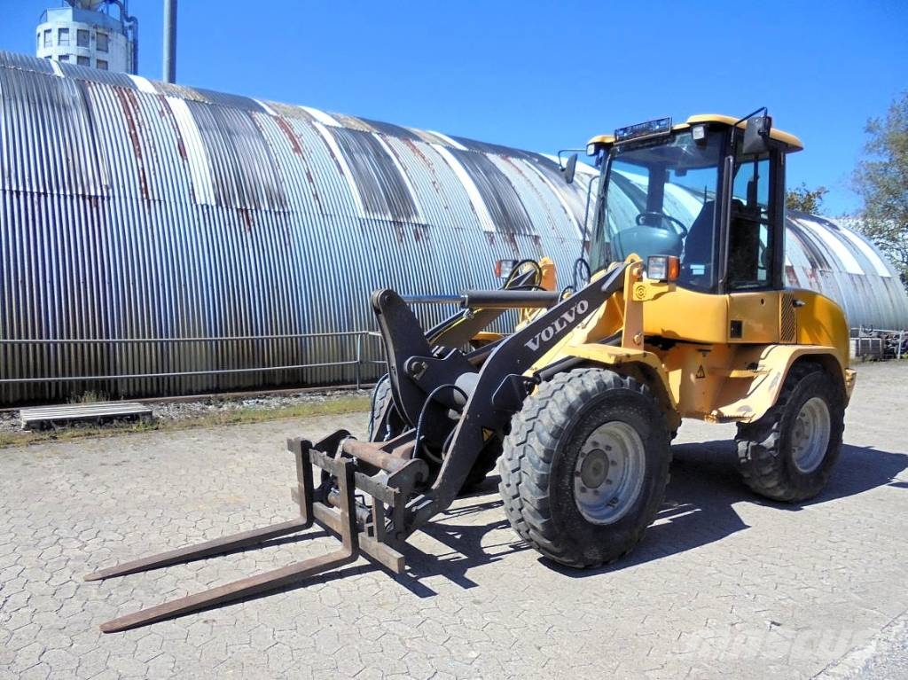 Volvo L 30 B - Z/X Cargadoras sobre ruedas