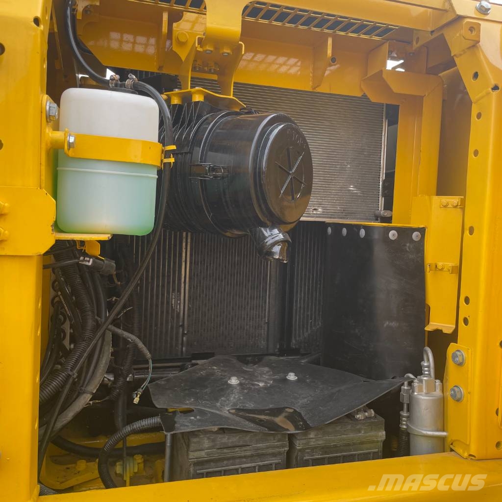Komatsu PC 130 Paletli ekskavatörler
