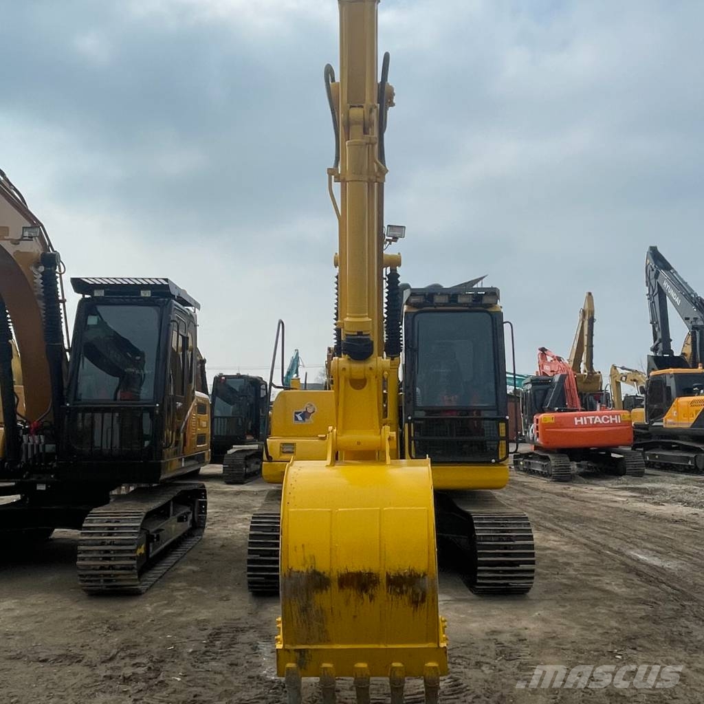 Komatsu PC 130 Paletli ekskavatörler