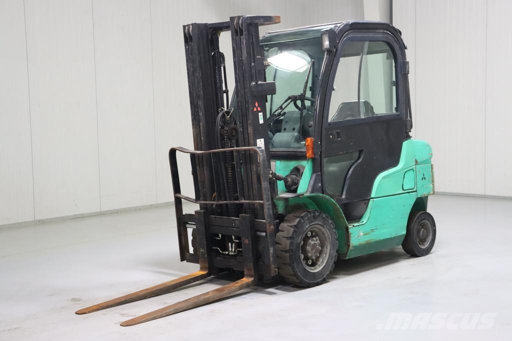 Mitsubishi FD25N Dízel targoncák