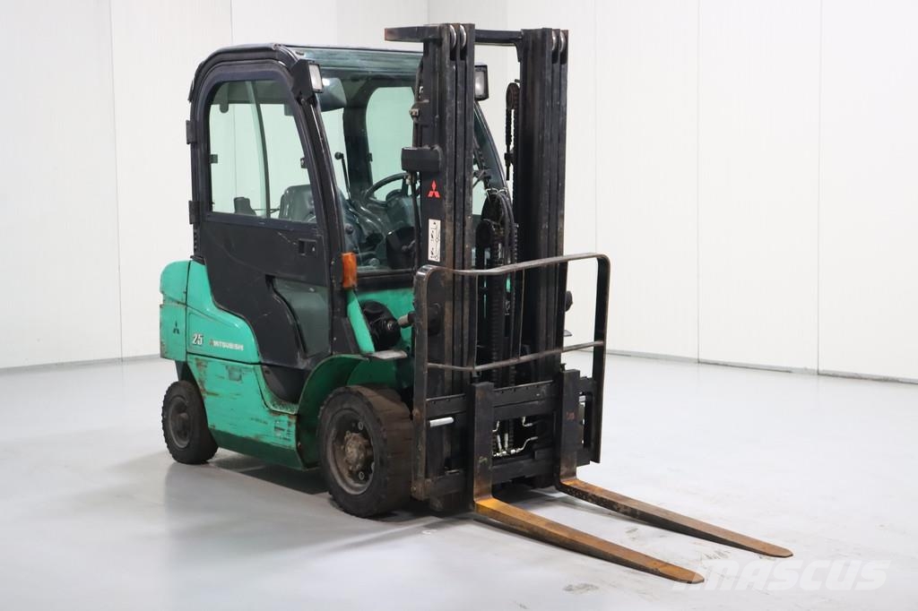Mitsubishi FD25N Dízel targoncák