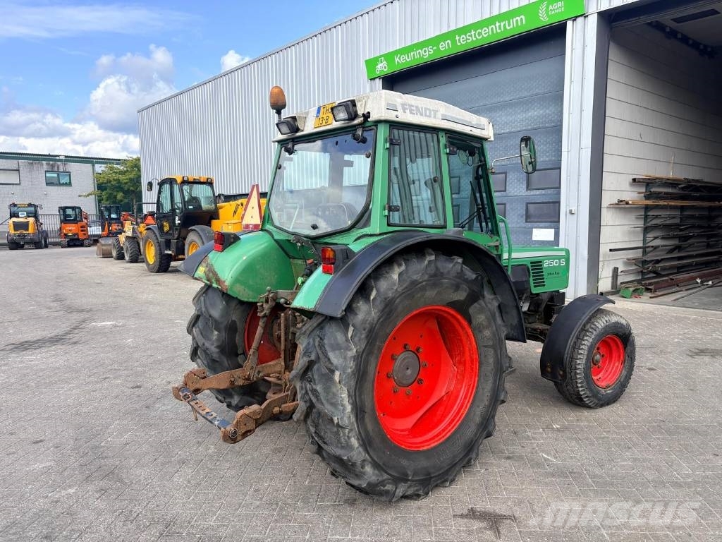 Fendt 250S Trattori