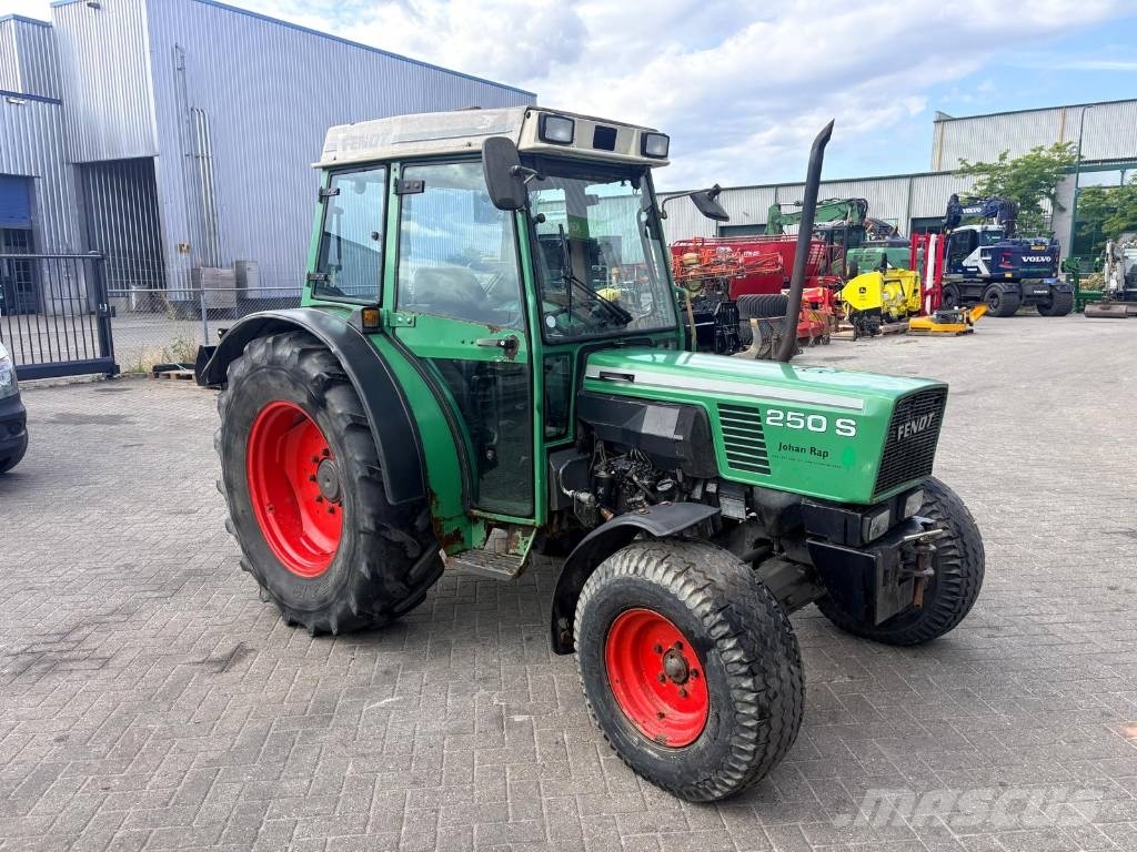 Fendt 250S Trattori