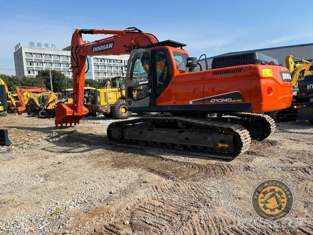 Doosan DX 340 LC Kāpurķēžu ekskavatori