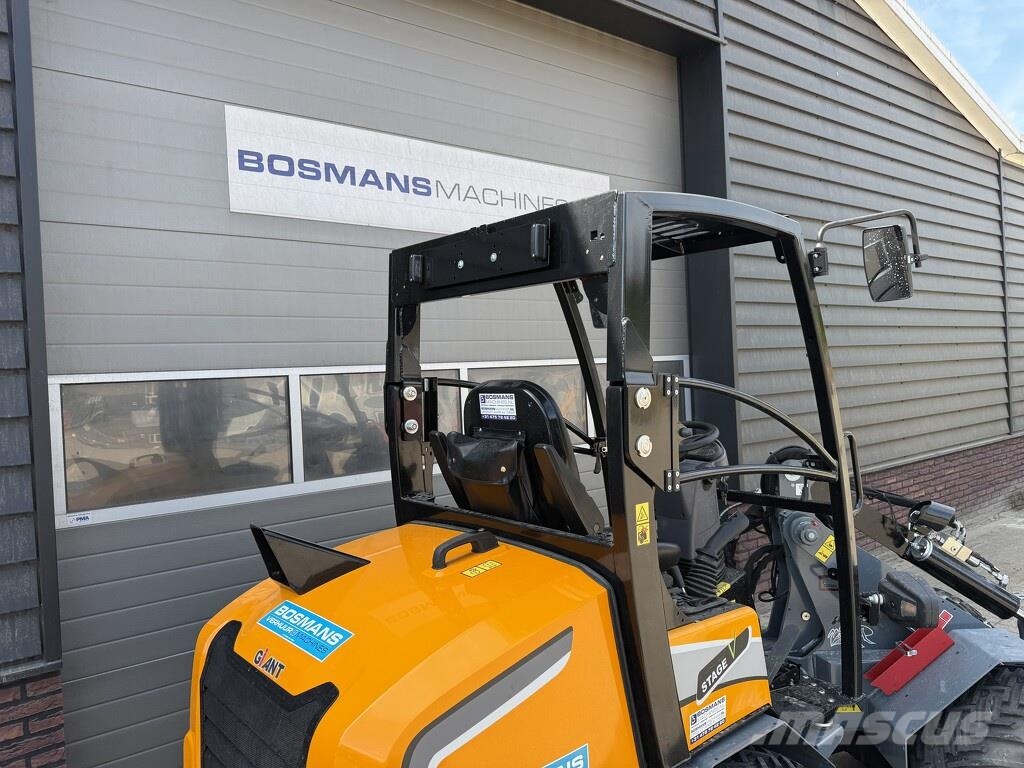 GiANT G2700 X-TRA HD+ minishovel / kniklader 2026 150 uu ホイールローダー・タイヤショベル