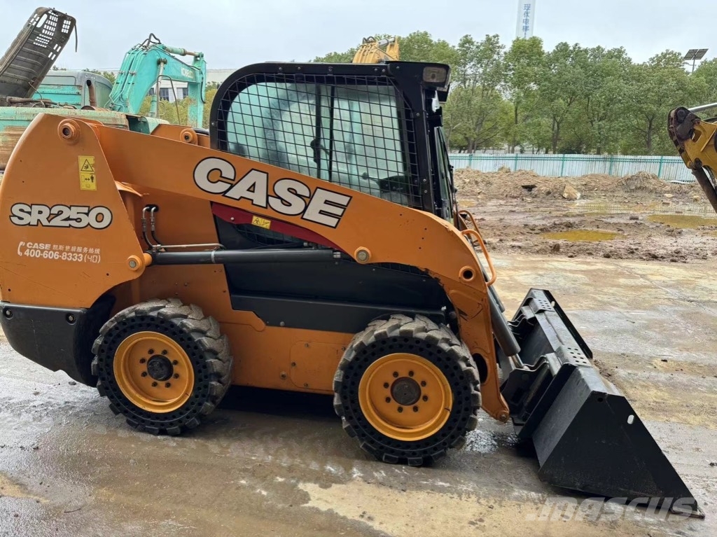 CASE SR 250 Φορτωτάκια