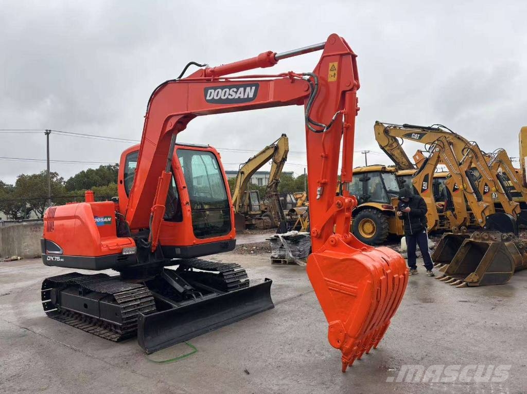 Doosan DX 75-9 C Mini ekskavatori < 7 t