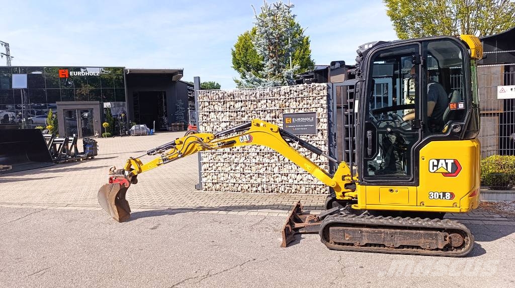 CAT 301.8 mit Löffel, Schnellwechsler CW05, Knickmatik Mini excavadoras < 7t