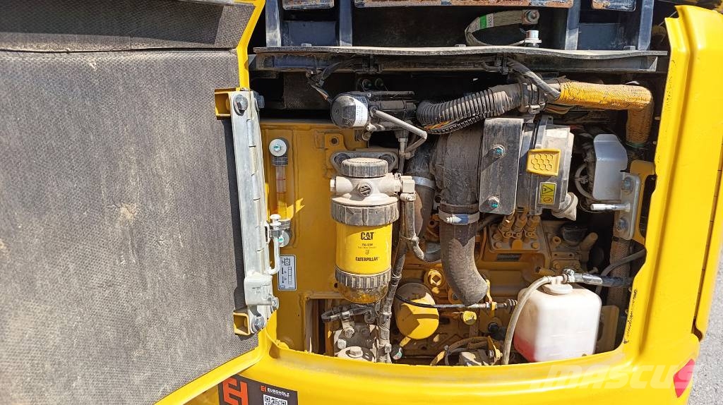 CAT 301.8 mit Löffel, Schnellwechsler CW05, Knickmatik Mini excavadoras < 7t