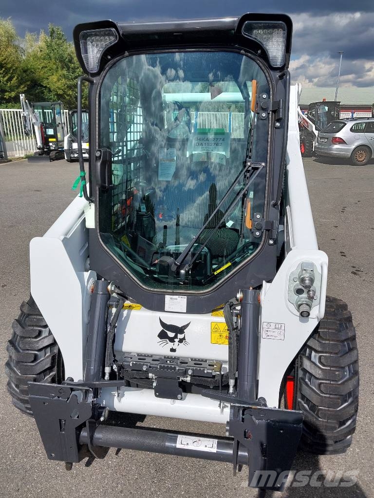 Bobcat S530 Lietoti riteņu kompaktiekrāvēji