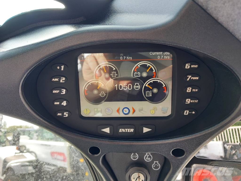 Bobcat S530 Lietoti riteņu kompaktiekrāvēji
